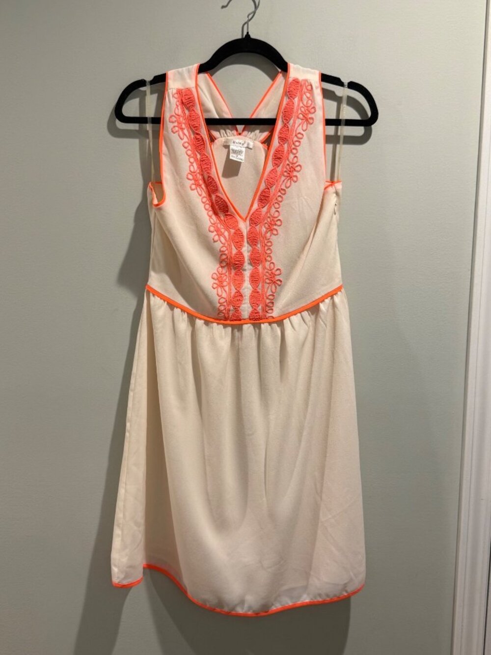 Esley Cream Sleeveless Mini Dress Neon Orange Embroidery Size Medium